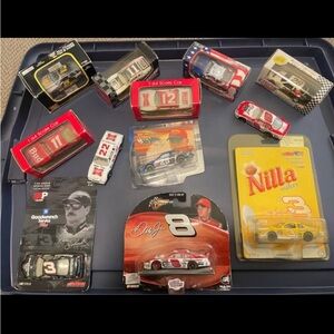 NASCAR Die-Cast Collectable 1/64